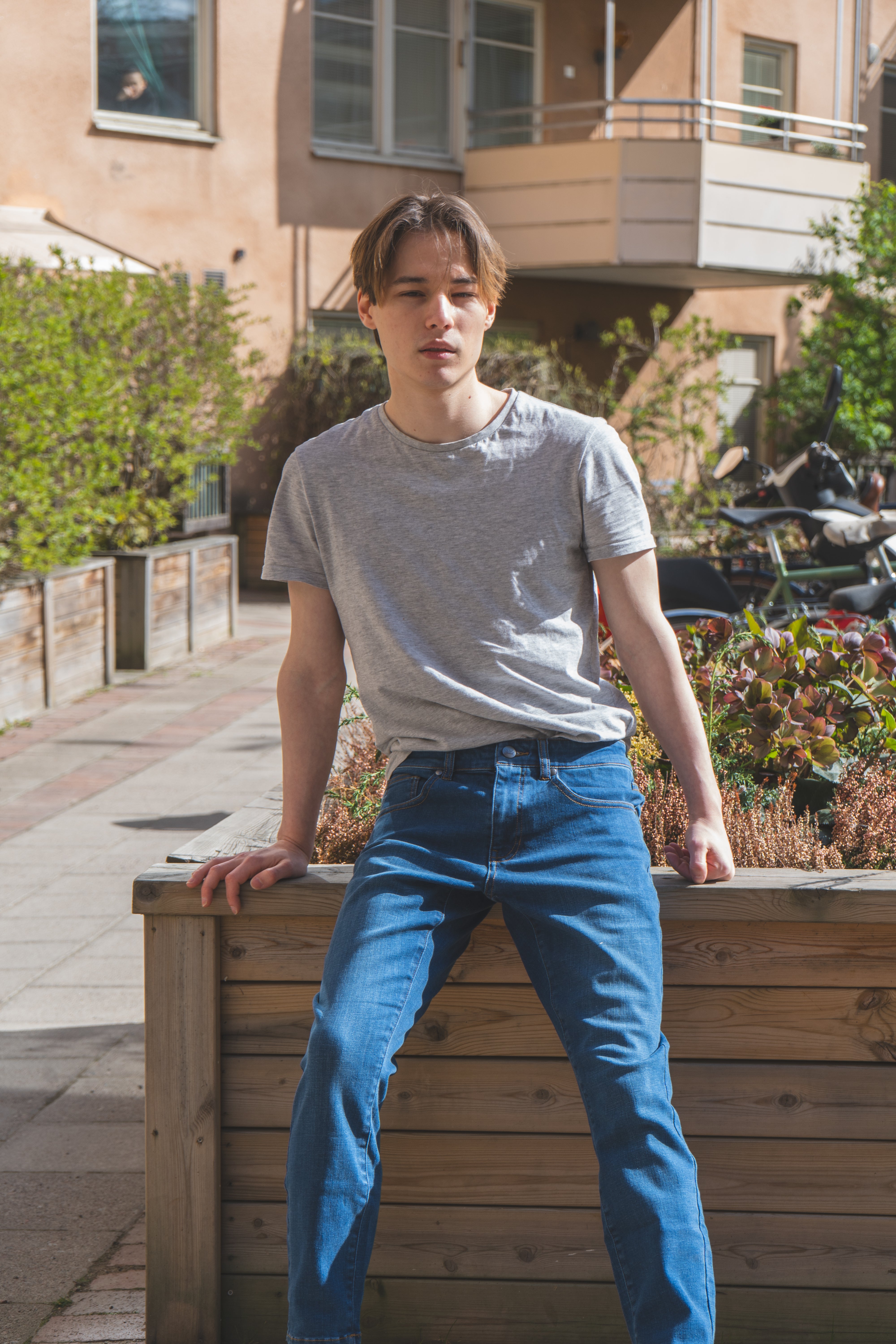 Core Extra Stretch Jeans Medium Wash