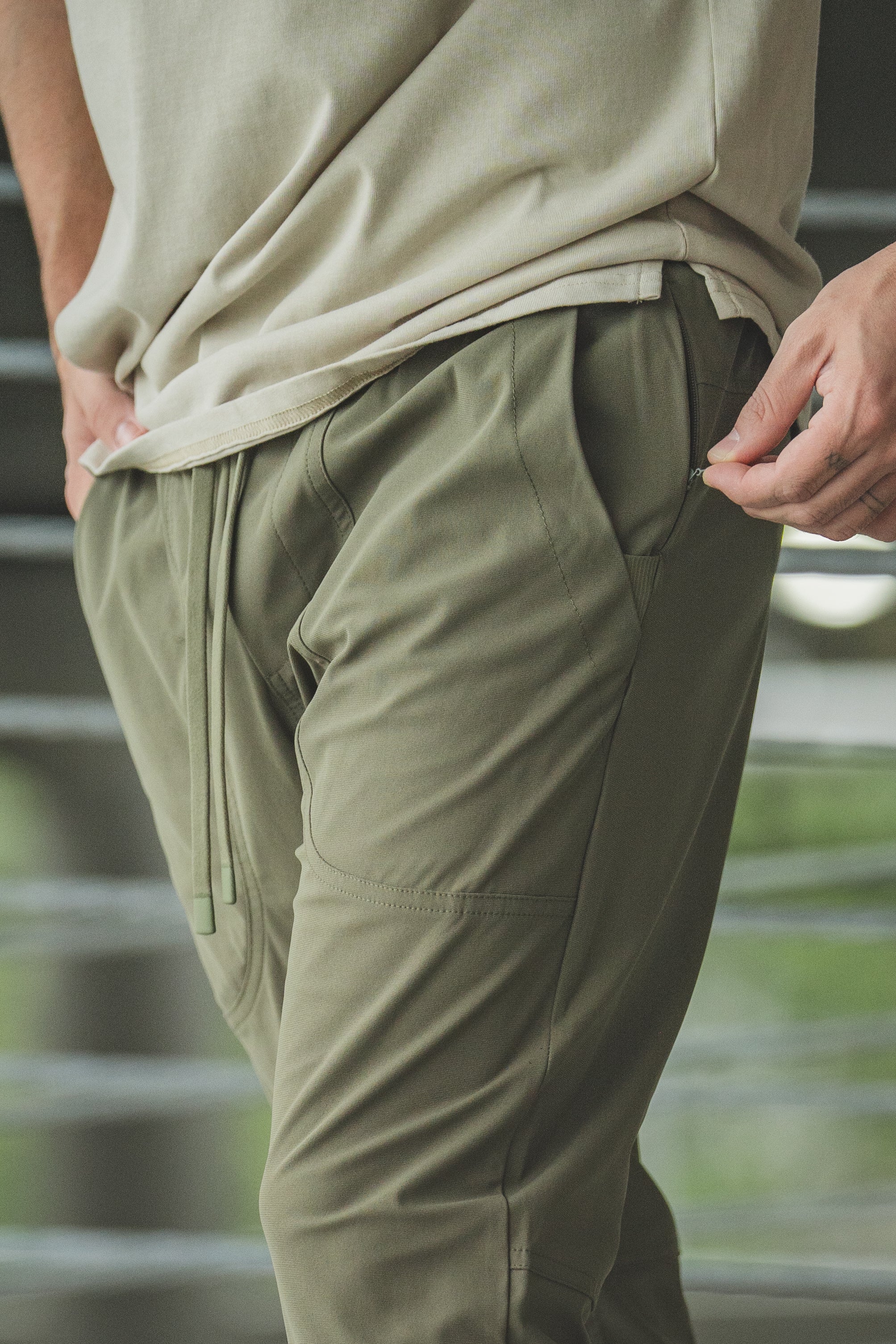Pace Performance Jogger Olive
