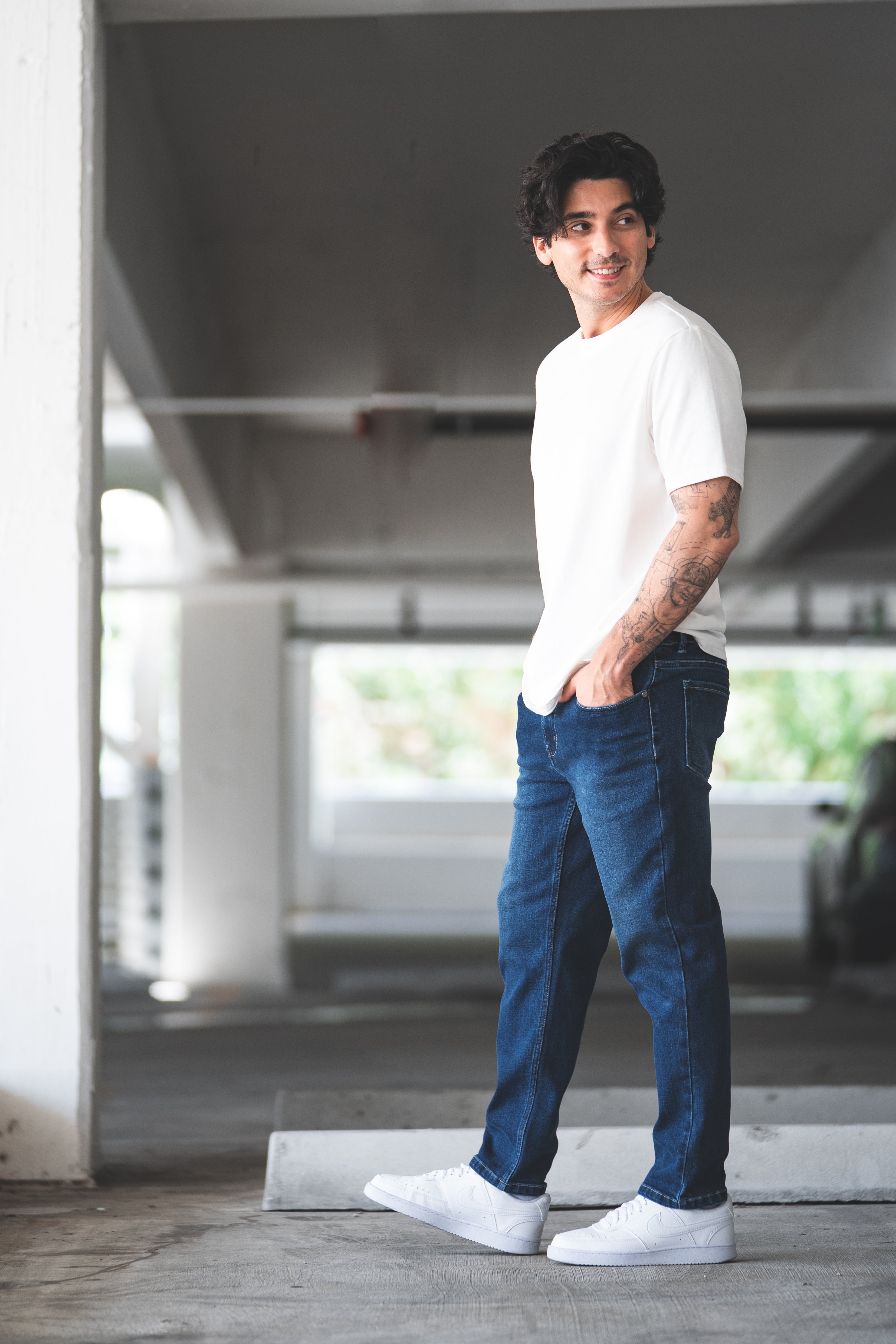 Straight Fit Stretch Jeans Medium Wash