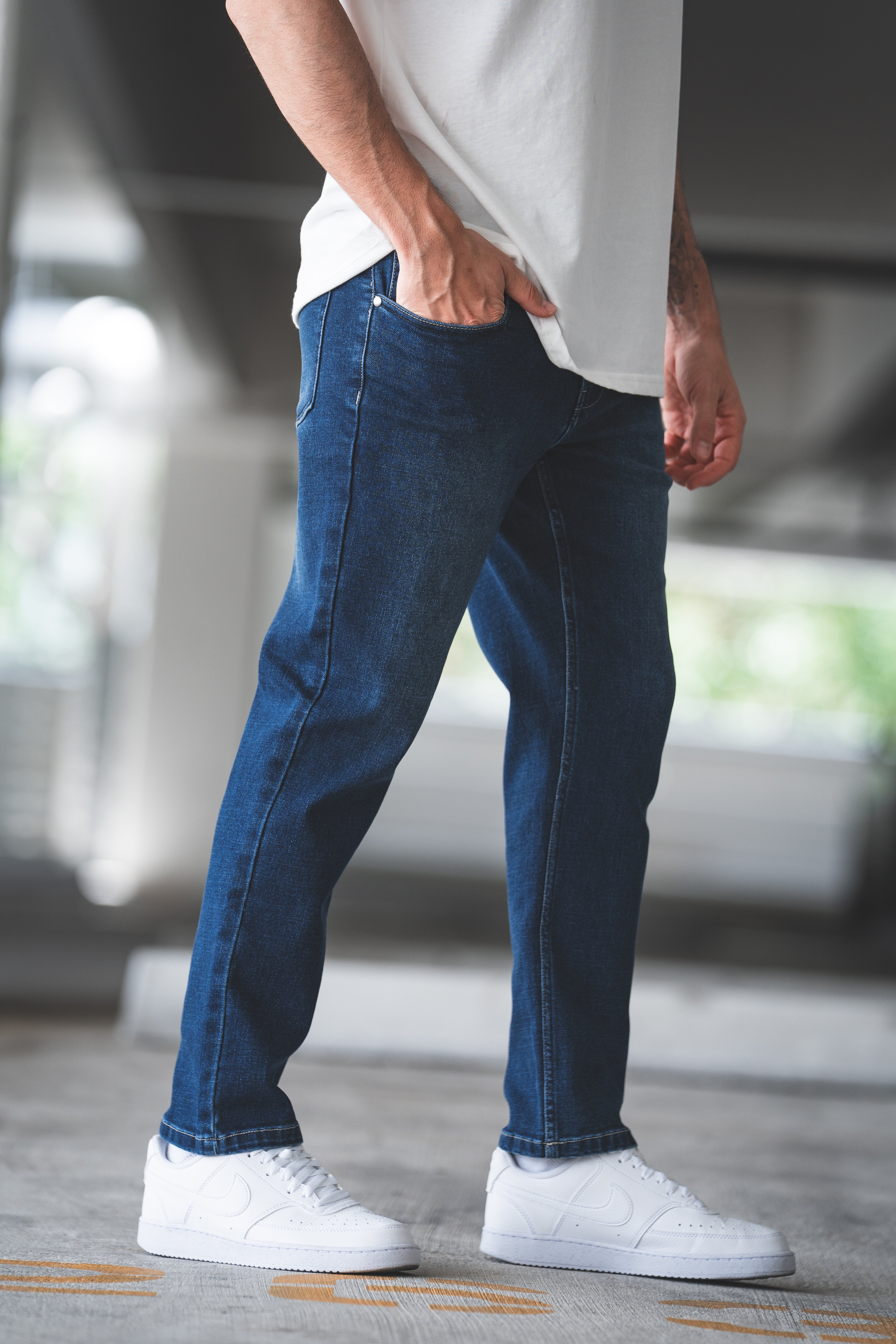 Straight Fit Stretch Jeans Medium Wash