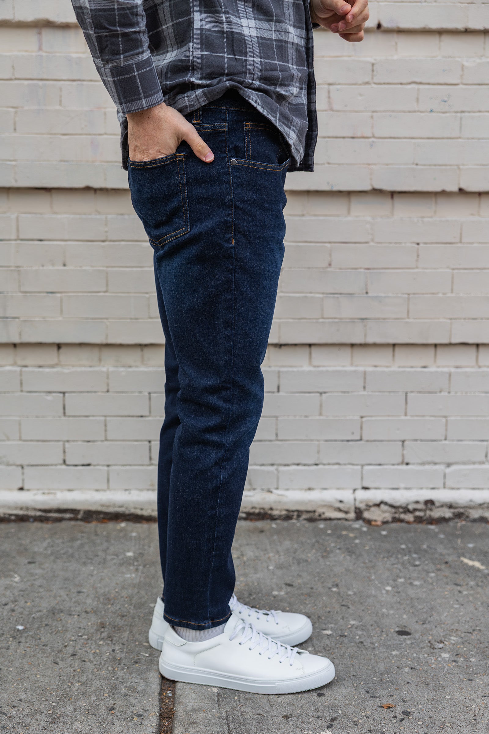 Core Extra Stretch Jeans Dark Wash