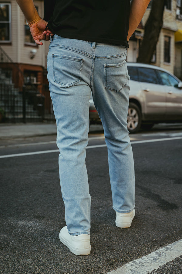 Straight Fit Stretch Jeans Light Wash