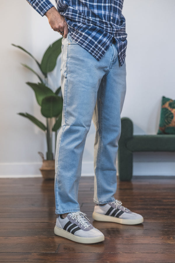 Straight Fit Stretch Jeans Light Wash