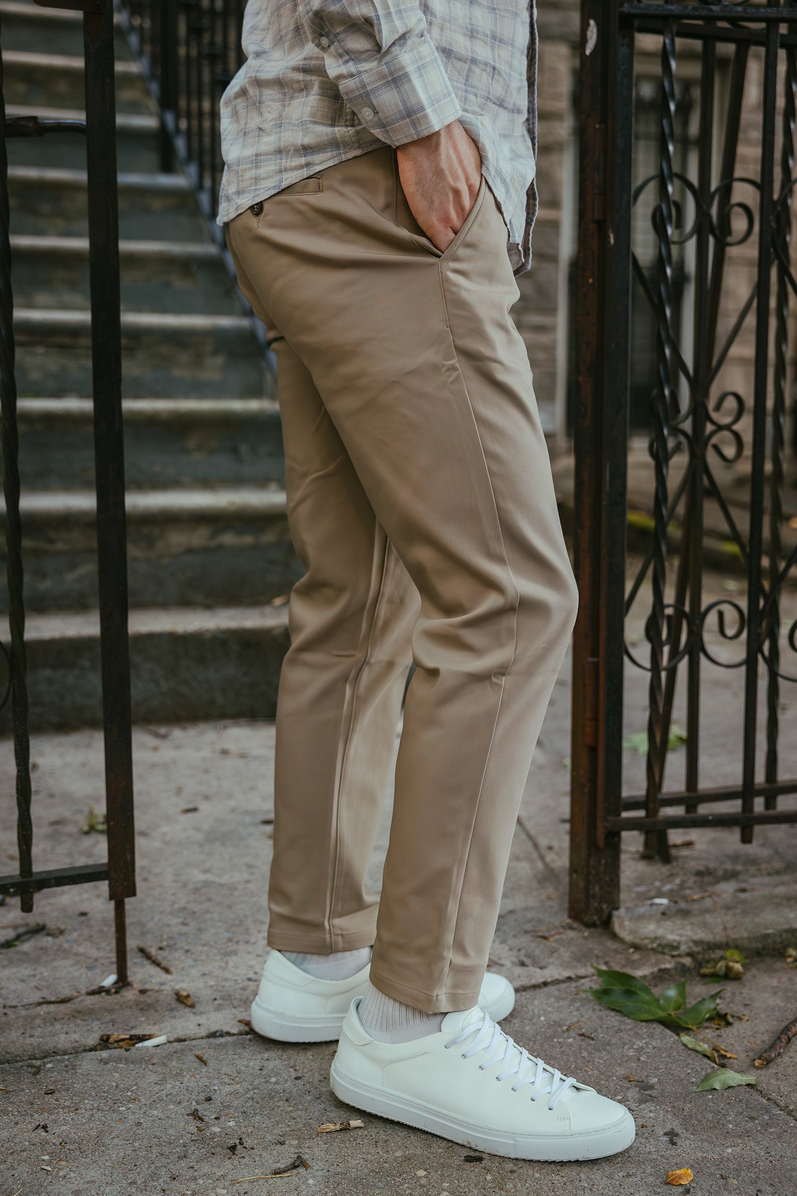 short dress pants Kelvin White Summer Notched Lapel Fashion Suits with The grey colour allows them to be combined with many different colours and types of clothing Athletic Fit Suit Pants -