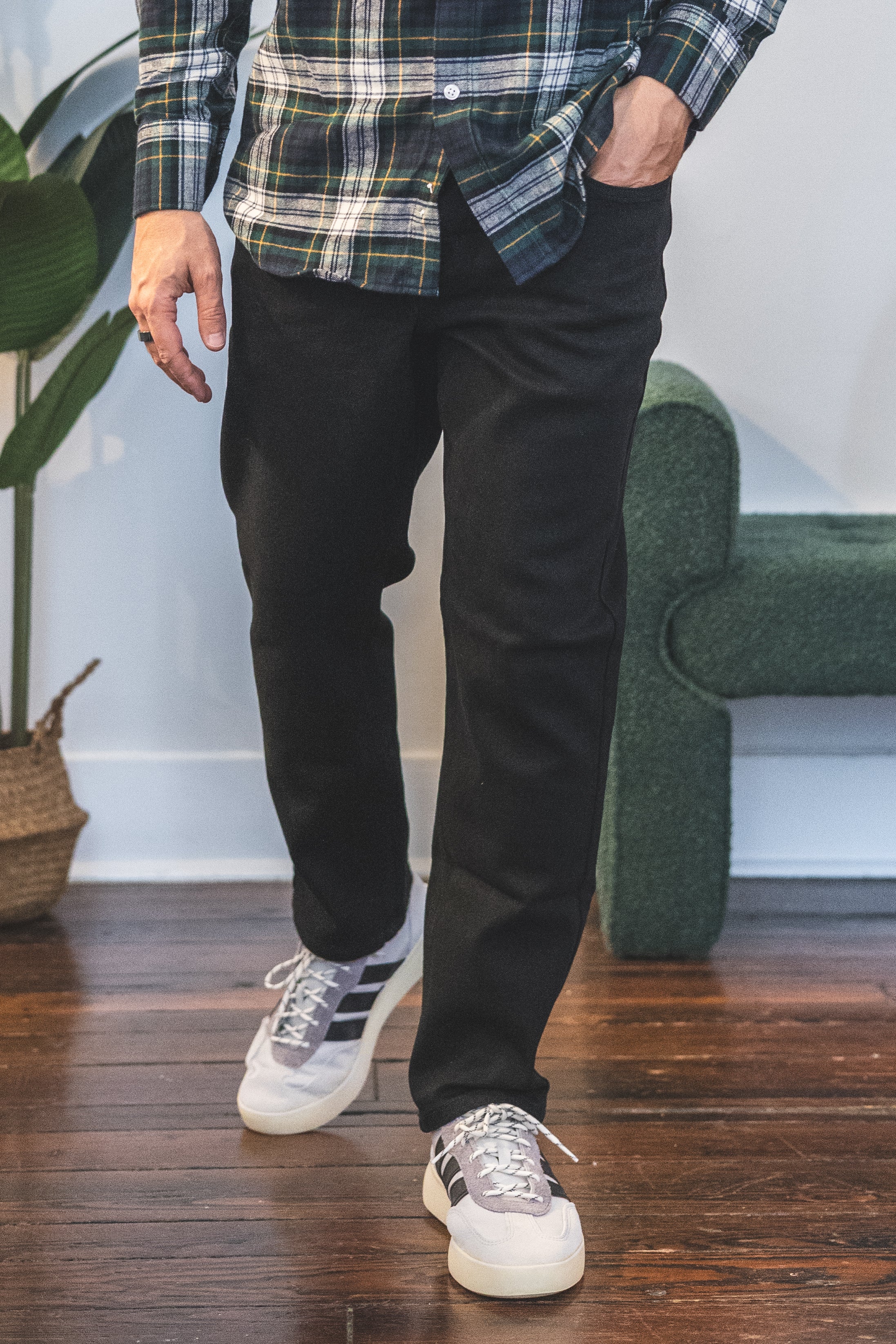 Straight Fit Stretch Jeans Black