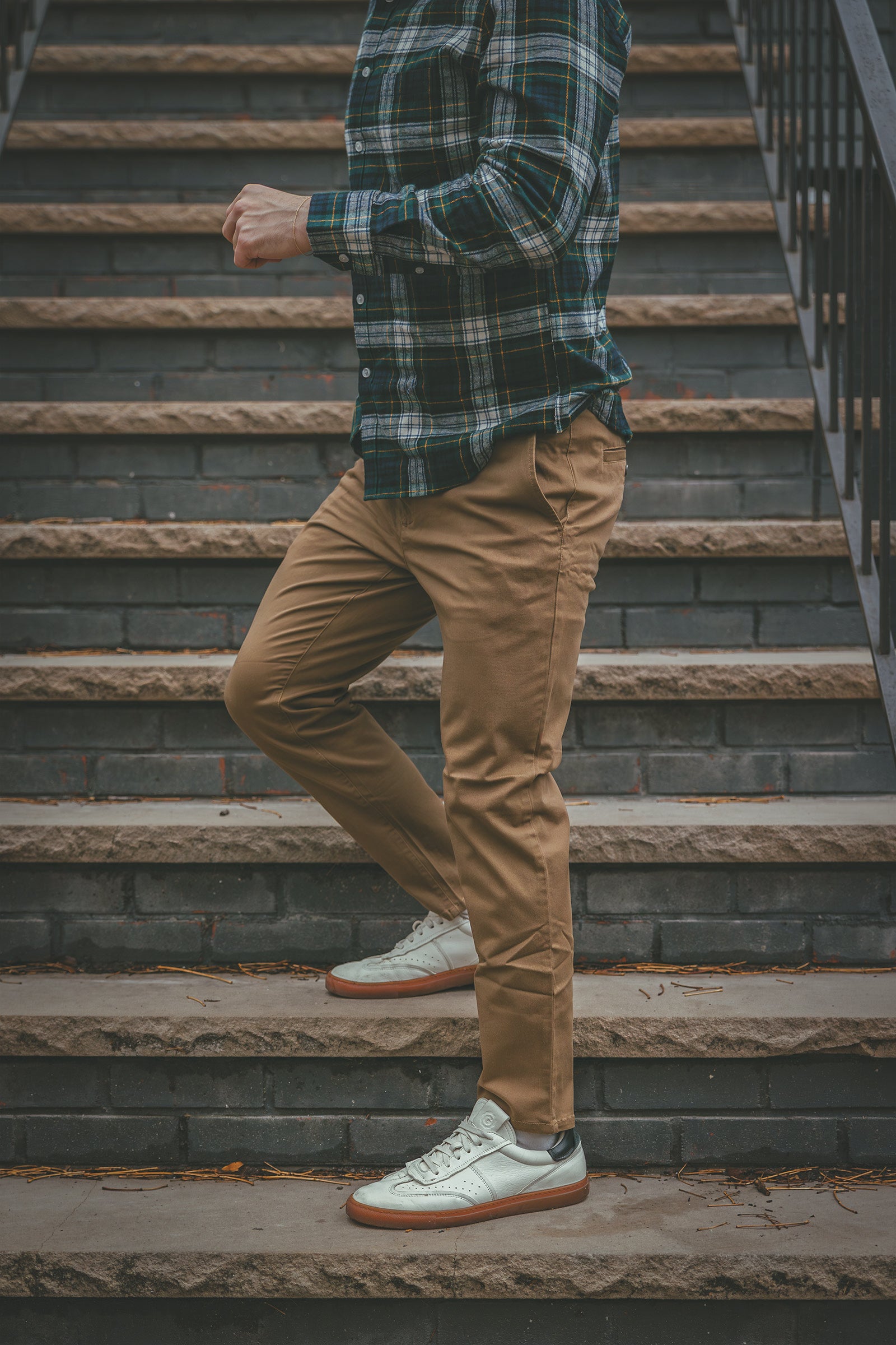 Extra Stretch Chino Almond