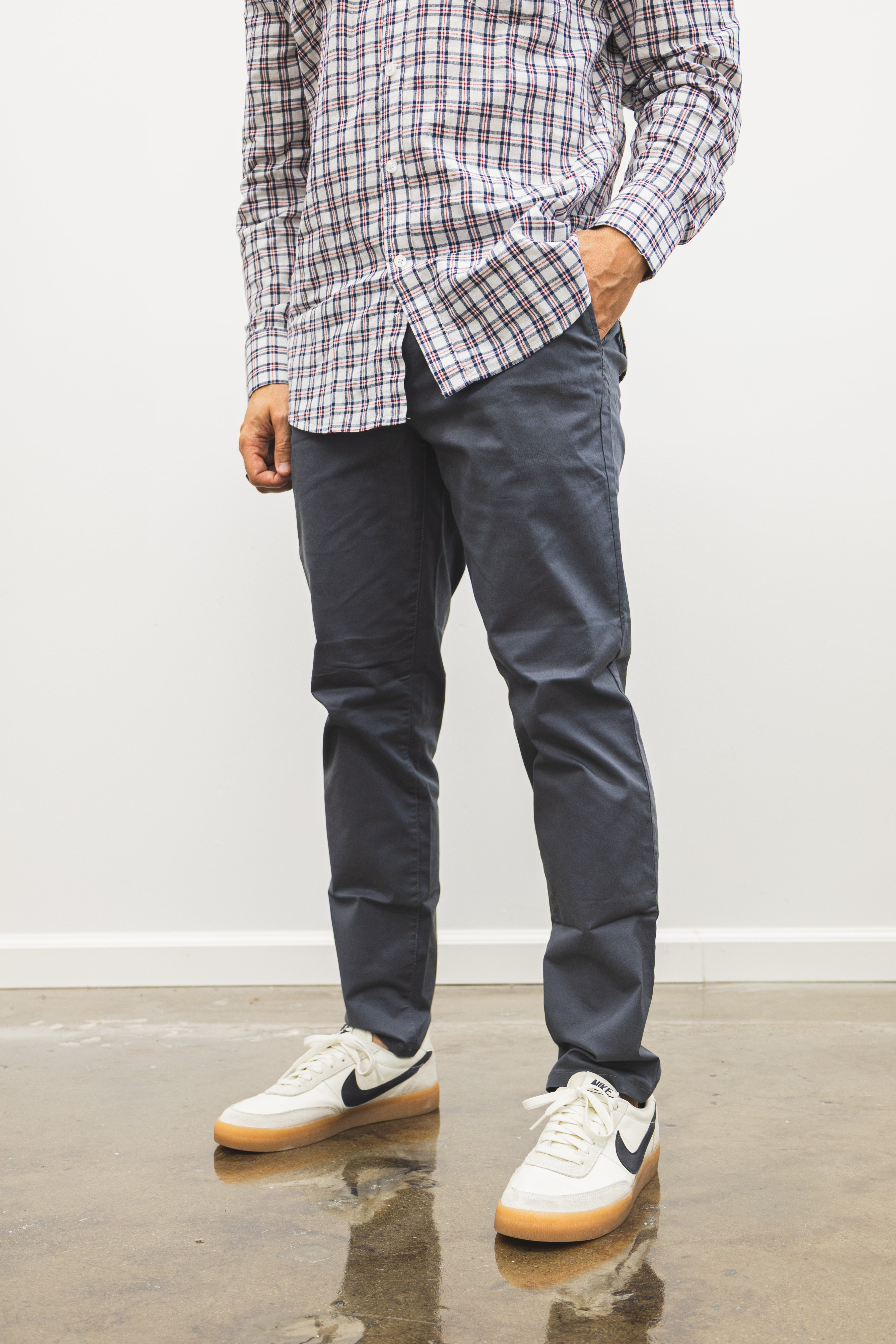 Lightweight Stretch Chino Charcoal