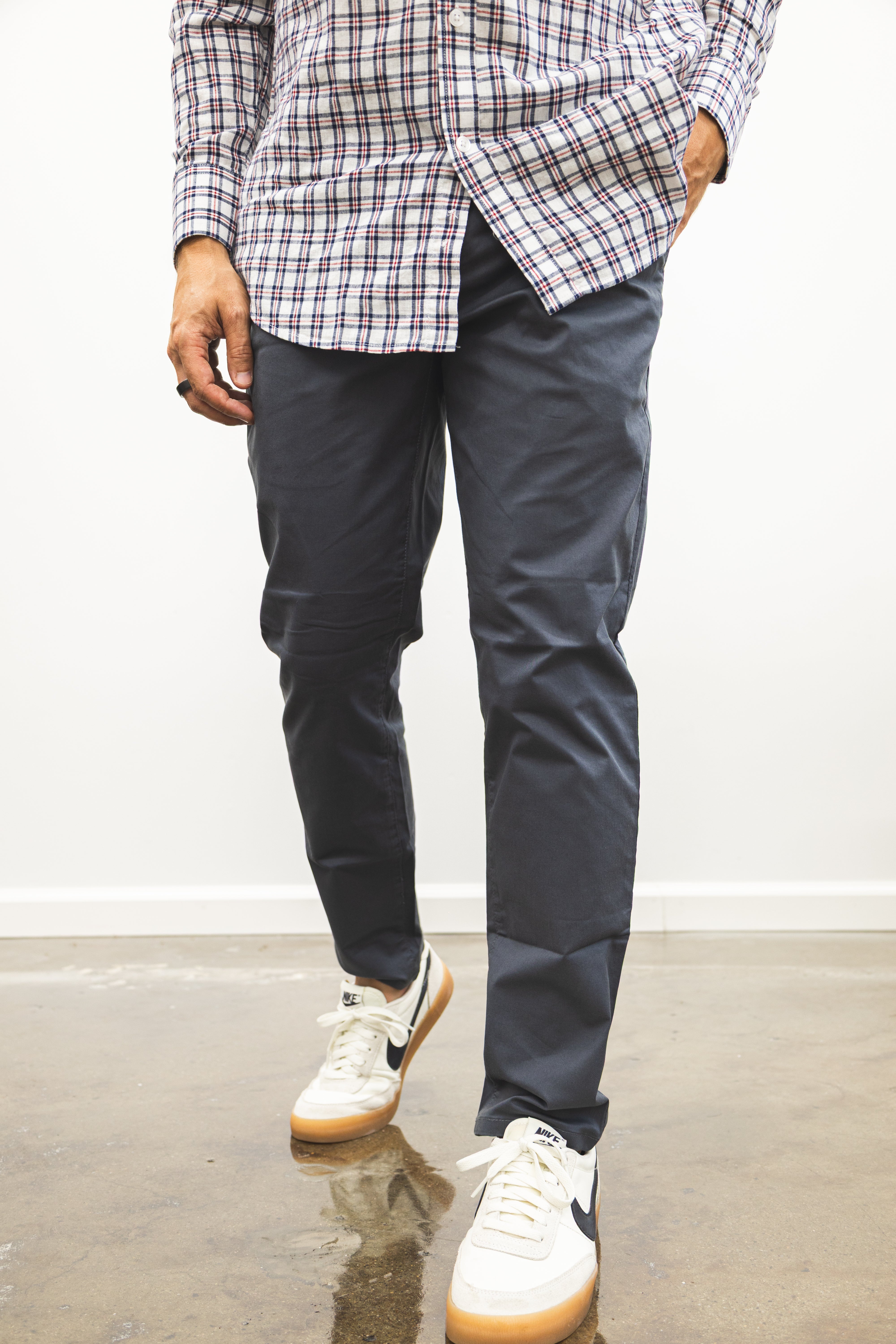 Lightweight Stretch Chino Charcoal