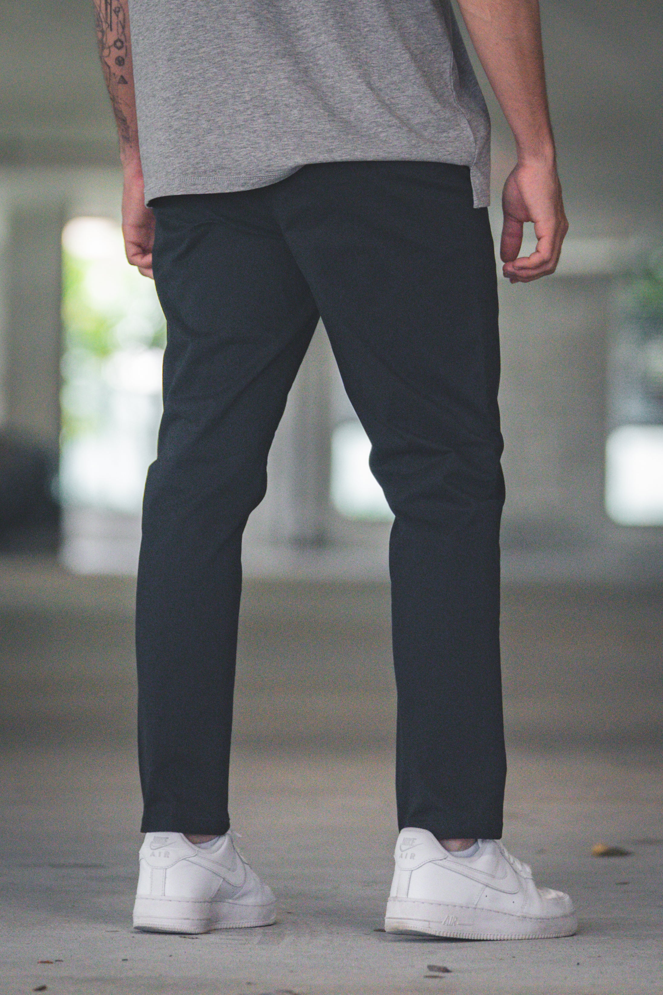 Straight Fit Chino Black - Chinos for Men Under 5'10 | Short Inseams