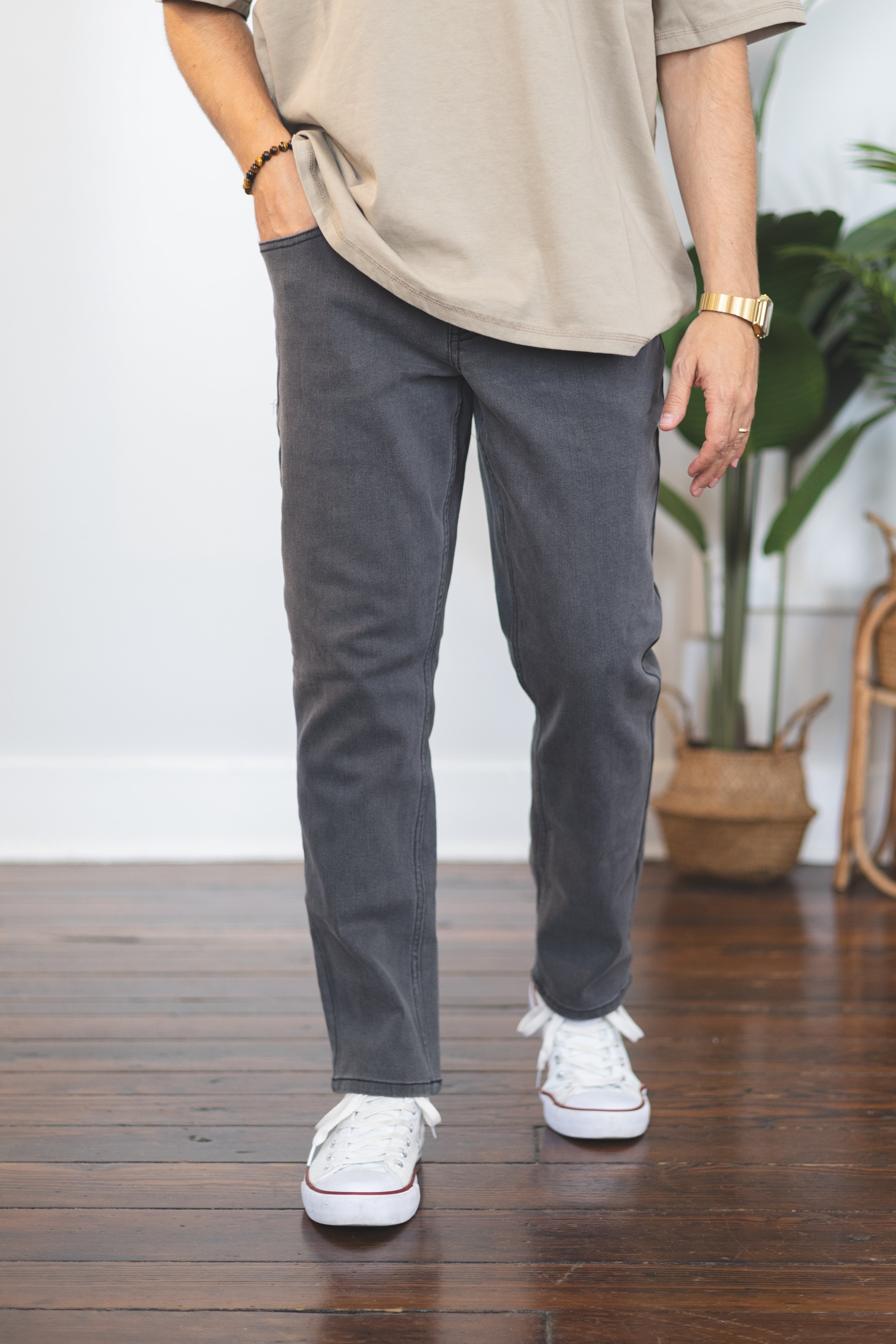 Straight Fit Stretch Jeans Gray