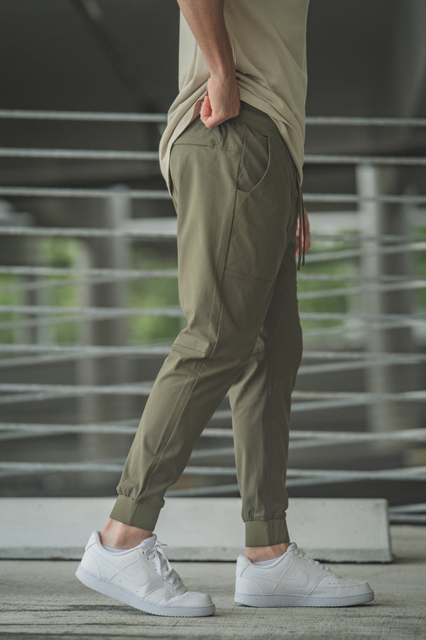 Pace Performance Jogger Olive