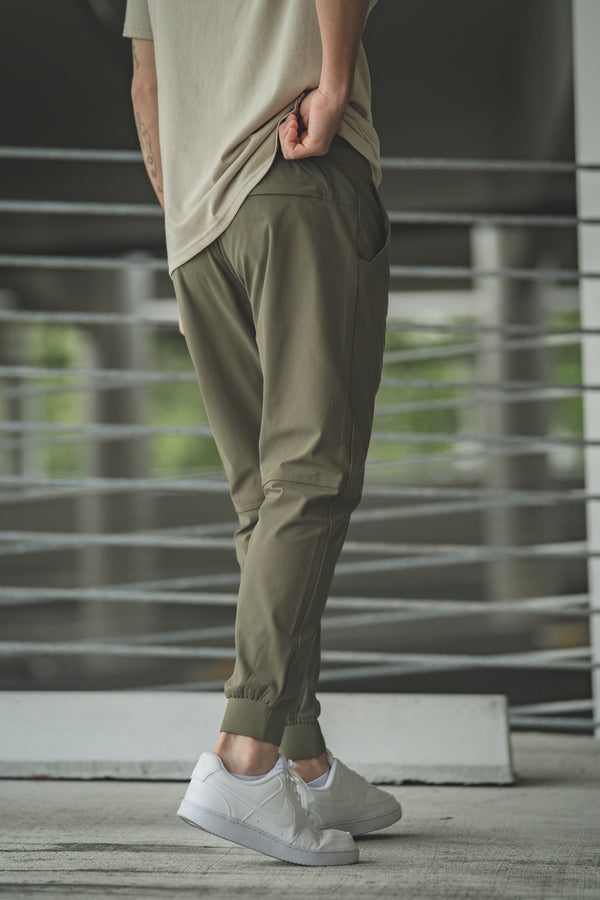 Pace Performance Jogger Olive