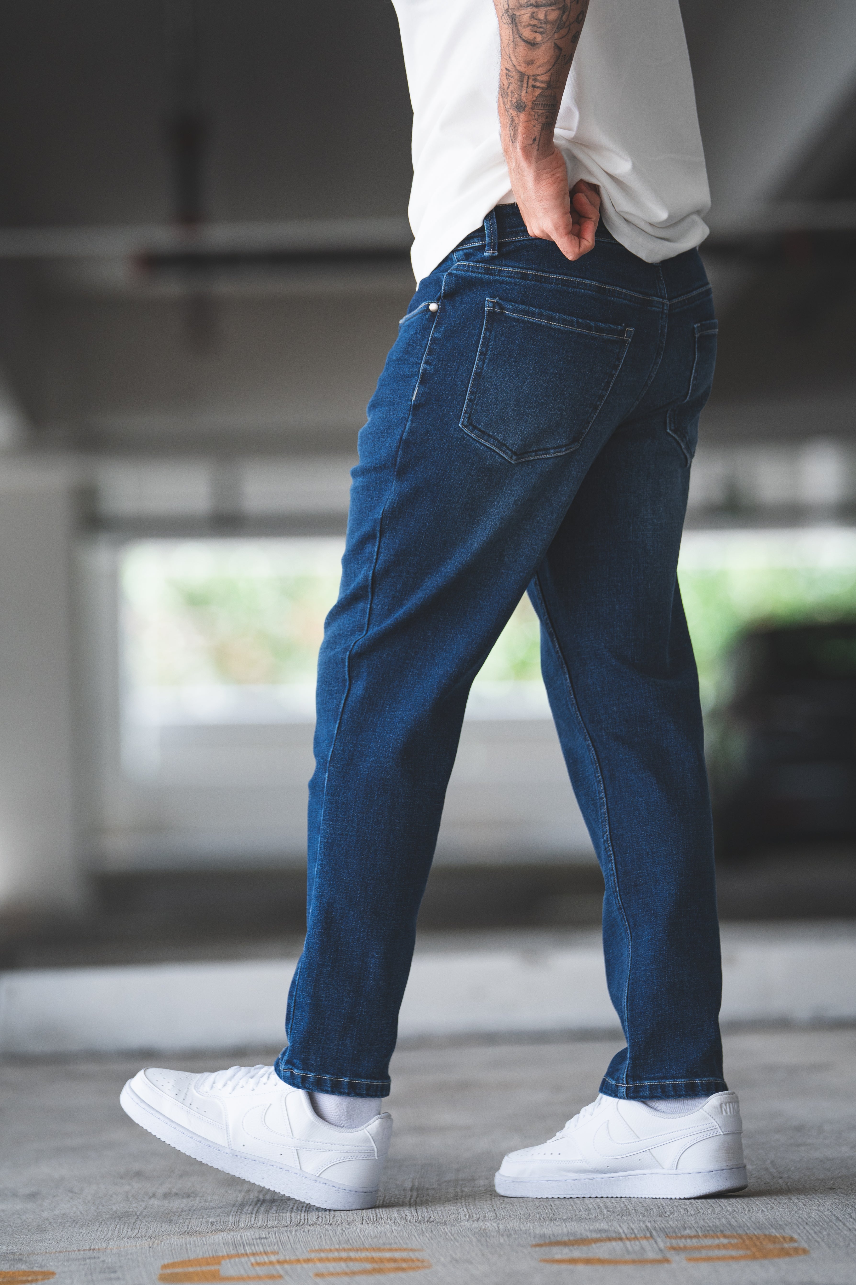 Straight Fit Stretch Jeans Medium Wash